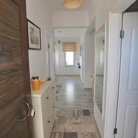 Muzkent Apartment *